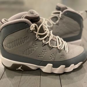 Jordan Retro Cool Grey Size 9 MUST GO SOON